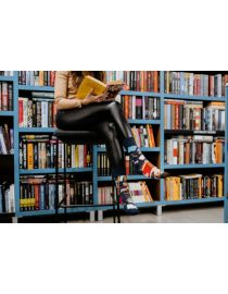 Glückliche Bücherwurm-Socken