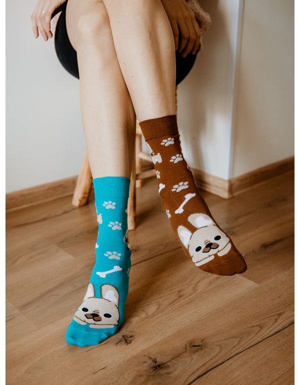 Fröhliche Bulldoggensocken