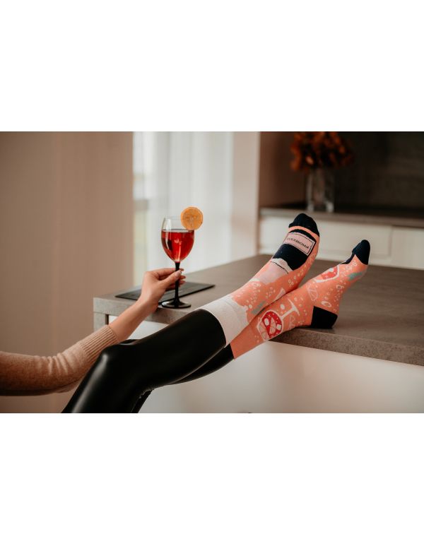 Glückliche Prosecco-Socken