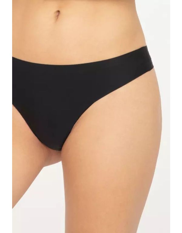 Nahtloser String-Tanga mit ultra-bequemen Eigenschaften